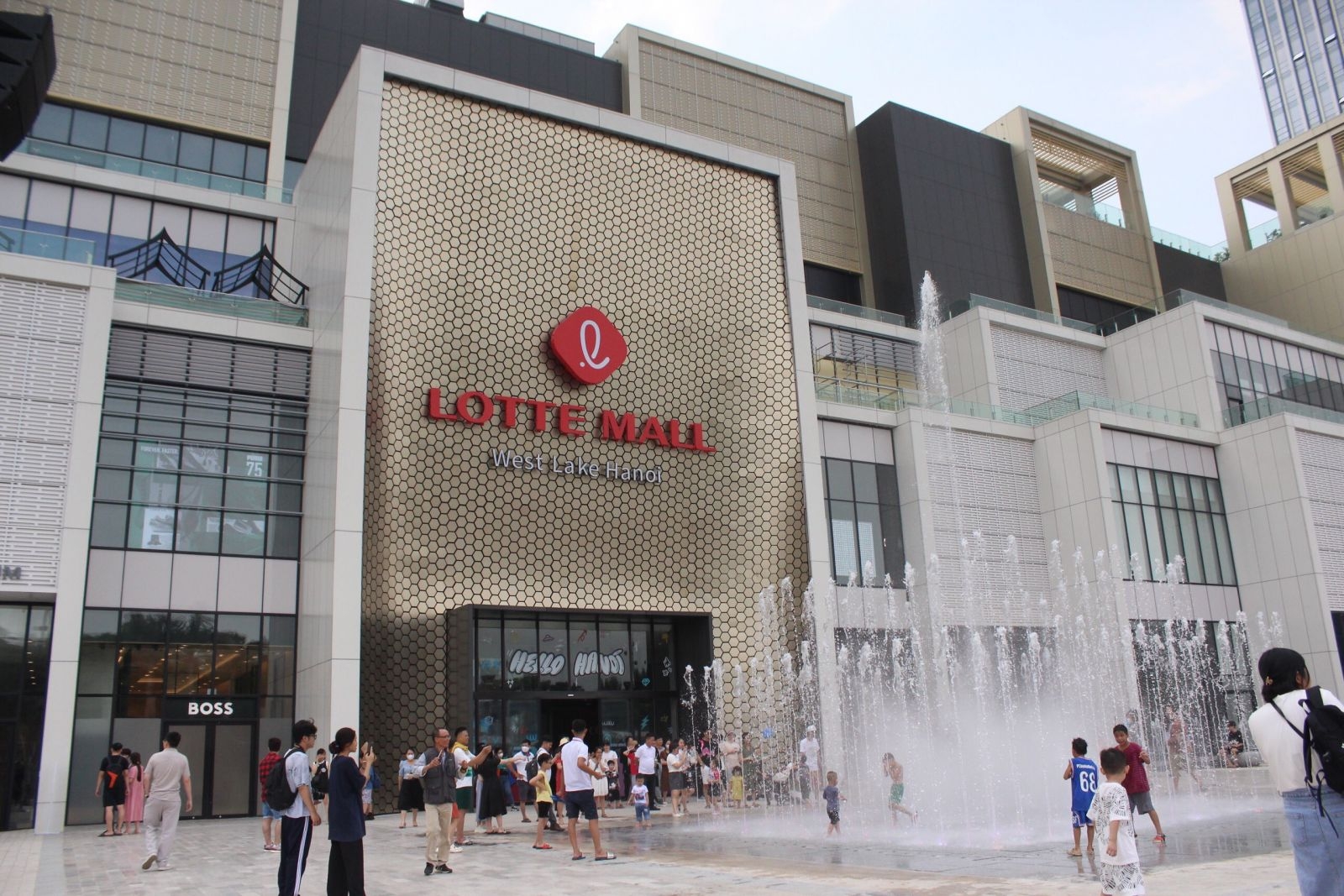 Tòa nhà dịch vụ mua sắm hàng hoá Lotte Mall. Nguồn: Internet