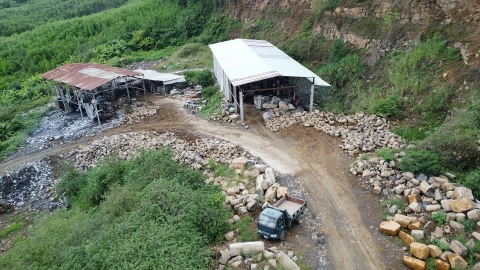 Sơn Hoà (Phú Yên): Đề nghị kiểm tra hoạt động khai thác, chế biến khoáng sản tại mỏ đá Sơn Long