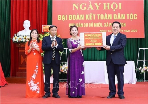 Trưởng Ban Tuyên giáo Trung ương Nguyễn Trọng Nghĩa dự Ngày hội Đại đoàn kết tại Bắc Ninh
