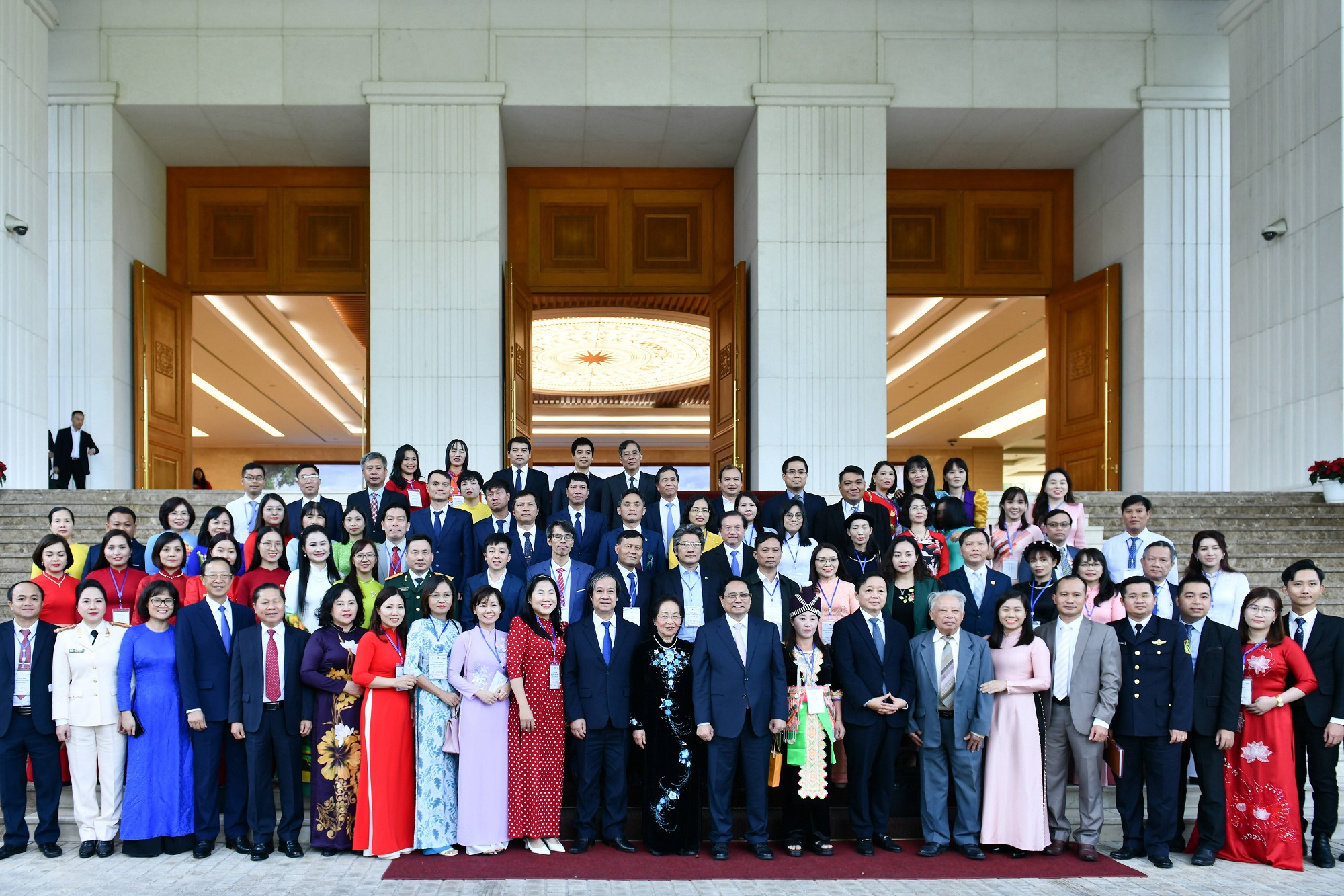 Thủ tướng gặp mặt đại diện các nhà giáo tiêu biểu nhân ngày Nhà giáo Việt Nam