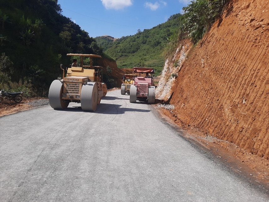 Ban quản lý dự án các công trình huyện Tủa Chùa: Thêm những công trình đón Xuân Ban quản lý dự án các công trình huyện Tủa Chùa: Thêm những công trình đón Xuân