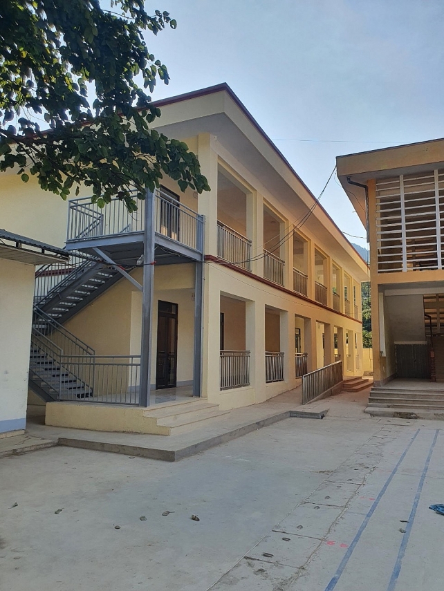 Niềm vui bên ngôi trường mới