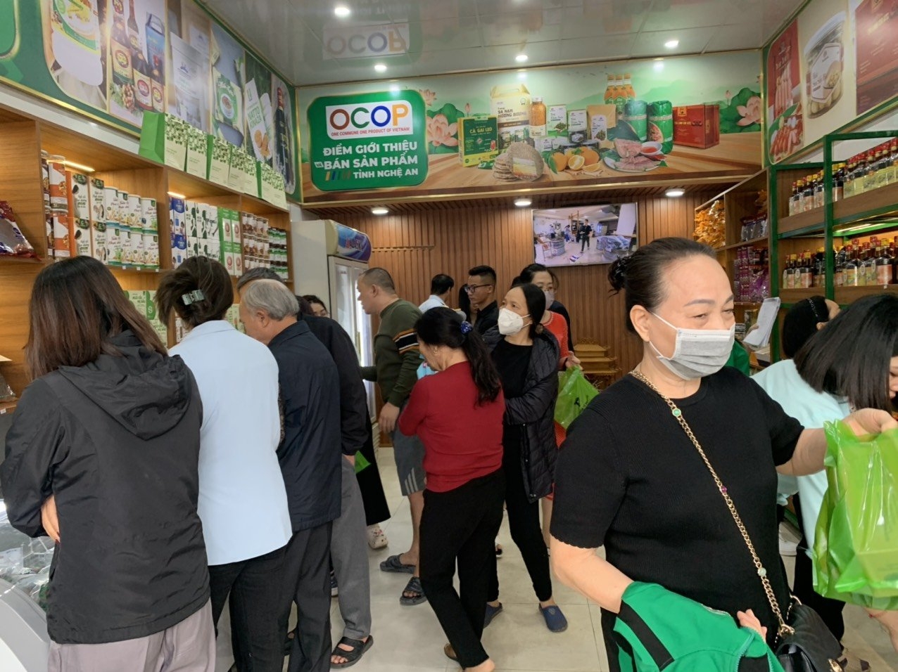 Khai trương điểm giới thiệu và bán sản phẩm OCOP Nghệ An tại Hà Nội