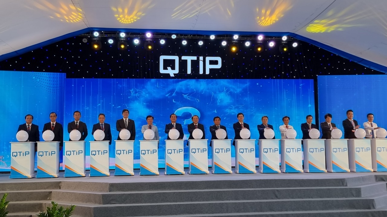 Quảng Trị khởi công dự án khu công nghiệp hơn 2000 tỷ đồng Quảng Trị khởi công dự án khu công nghiệp hơn 2000 tỷ đồng