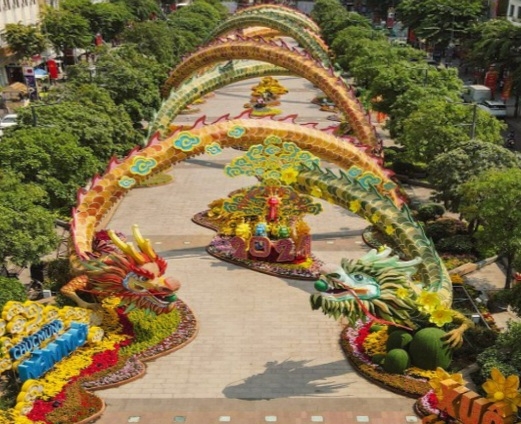 Thành phố Hồ Chí Minh “hóa Rồng”