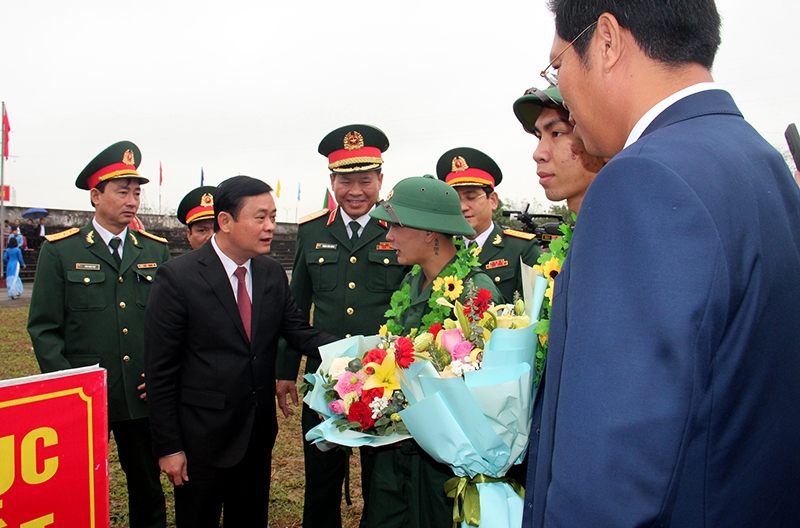 Nghệ An tổ chức giao nhận quân, hơn 3.250 thanh niên thực hiện nghĩa vụ