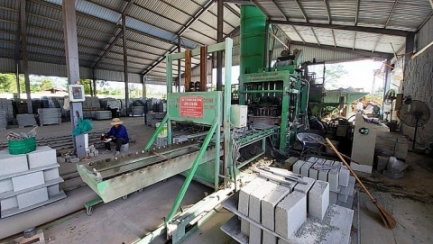 Thừa Thiên - Huế: Tận thu từ rác thải xây dựng