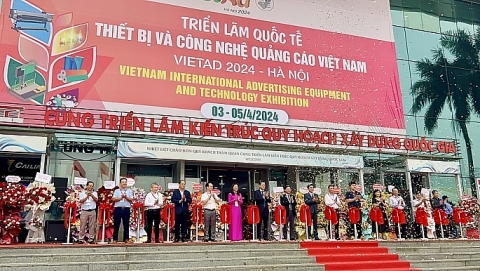 150 gian hàng được trưng bày tại Triển lãm quốc tế Thiết bị và Công nghệ quảng cáo Việt Nam