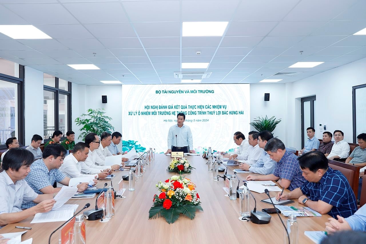 Bộ trưởng Đặng Quốc Khánh chủ trì Hội nghị Đánh giá kết quả thực hiện các nhiệm vụ xử lý ô nhiễm môi trường hệ thống công trình thuỷ lợi Bắc Hưng Hải