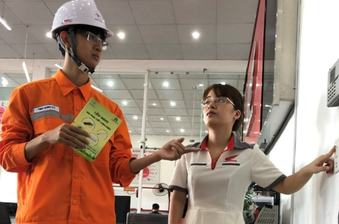 PC Hà Nam tăng cường công tác đảm bảo an toàn hành lang lưới điện