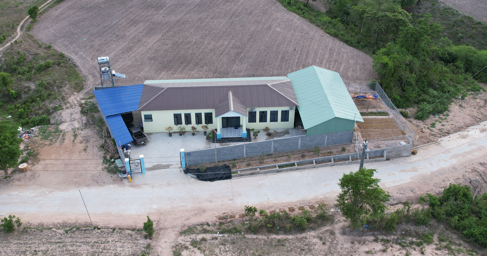 Dự án trang trại chăn nuôi heo thịt HTB tại xã Chư Drăng xây dựng nhà điều hành trên đất nông nghiệp