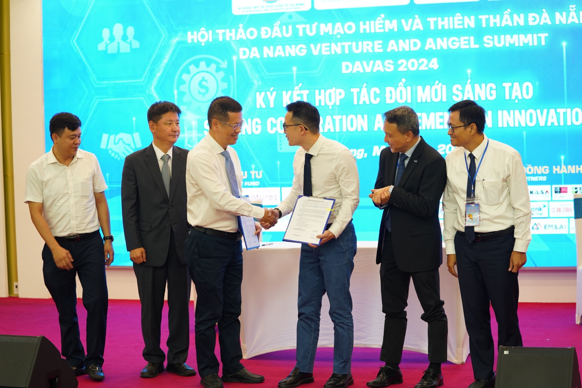Ký kết hợp tác giữa Sở KH&CN Đà Nẵng với Kilsa Global (tổ chức thúc đẩy kinh doanh và đầu tư khu vực Châu Á) về hỗ trợ thúc đẩy tăng tốc cho Startup.