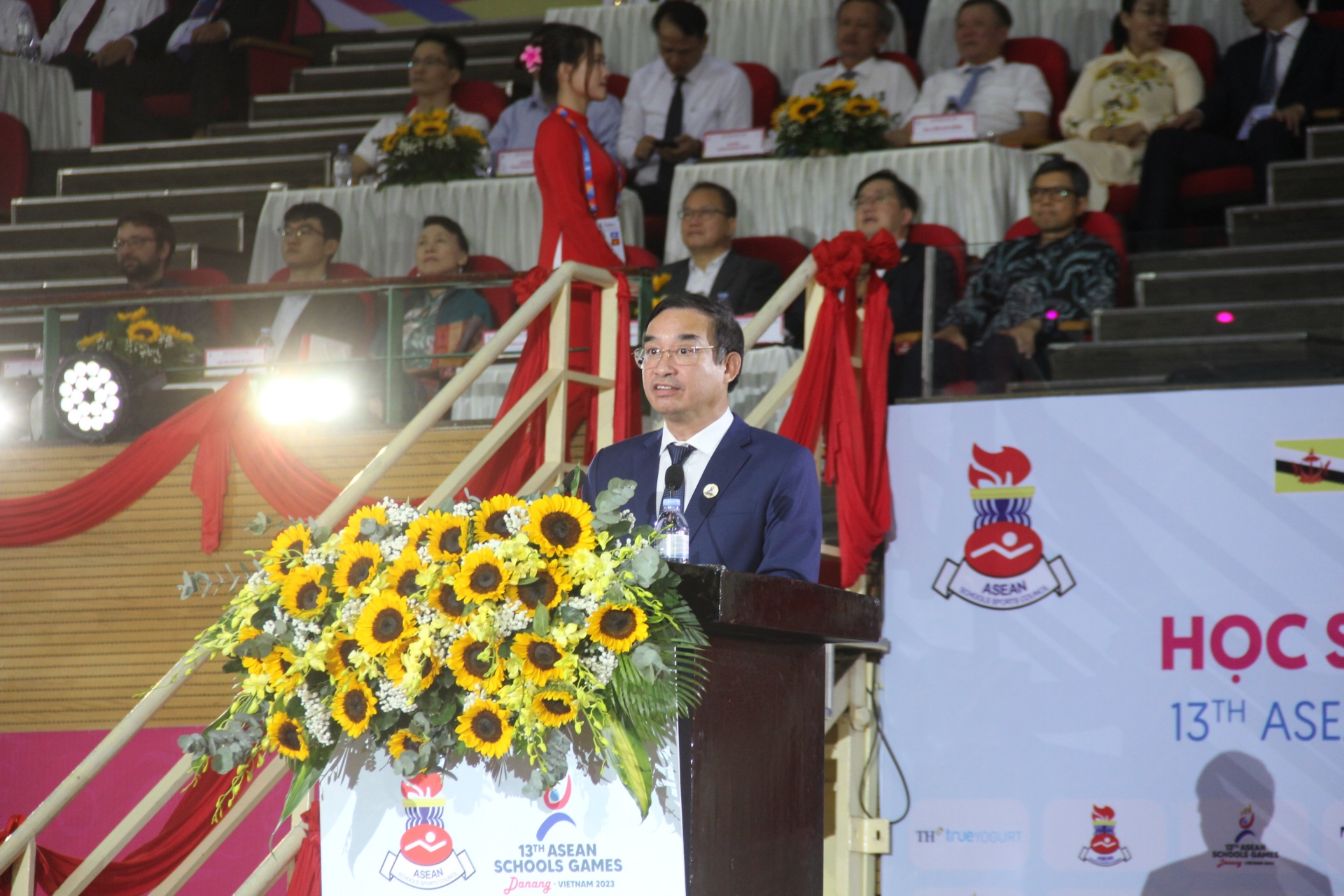 Chủ tịch UBND thành phố Đà Nẵng Lê Trung Chinh bày tỏ hi vọng một kỳ Đại hội đáng nhớ với những cuộc đua, những trận đấu sôi nổi, hào hứng trong những ngày tới.