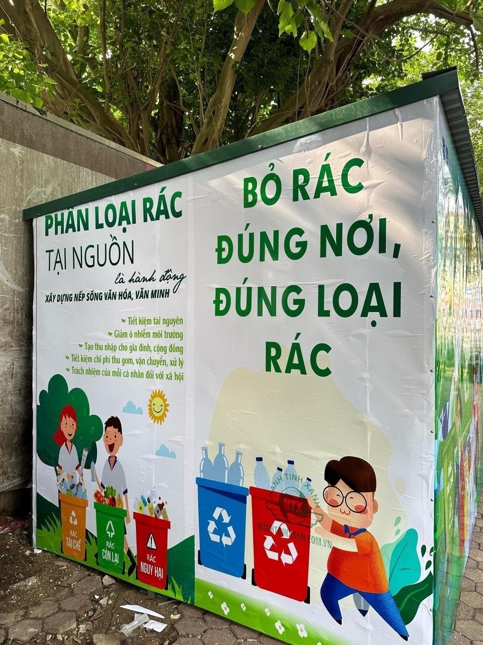 Phân loại rác tại nguồn hướng đến xây dựng nếp sống văn minh trong bảo vệ môi trường cho người dân các quận trên địa bàn Hà Nội