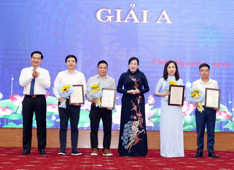 Thái Nguyên: Trao giải thưởng báo chí Huỳnh Thúc Kháng lần thứ I