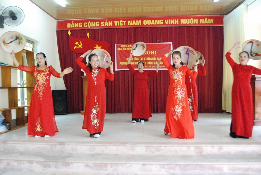 Nữ Bí thư Chi bộ 