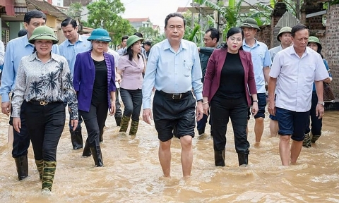 Chủ tịch Quốc hội Trần Thanh Mẫn kiểm tra, chỉ đạo công tác khắc phục hậu quả cơn bão số 3 tại Thái Nguyên