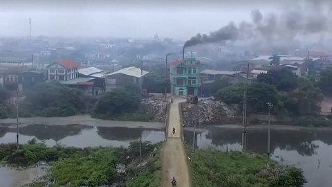 Bắc Ninh: Kiên quyết dừng sản xuất các hộ vi phạm về môi trường, đất đai, an toàn điện tại Phong Khê