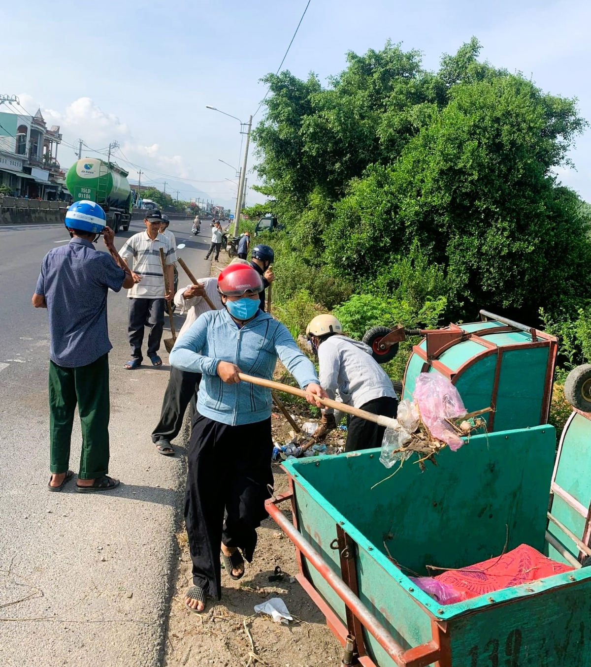 Lan tỏa ý thức bảo vệ môi trường trong nhân dân bằng các hoạt động thiết thực.