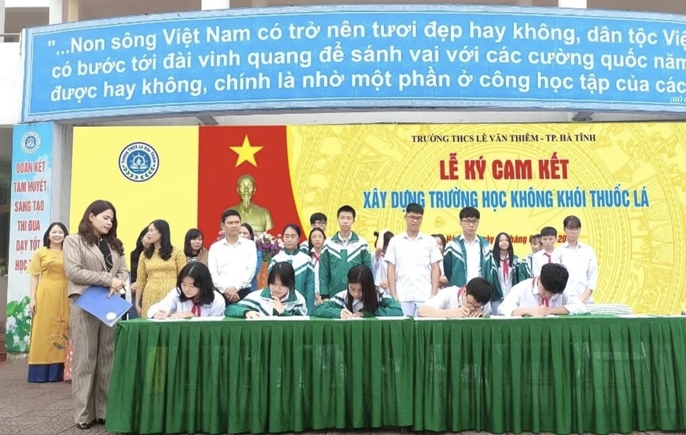 Hà Tĩnh: Thực hiện nhiều giải pháp phòng chống tác hại thuốc lá trong trường học Hà Tĩnh: Thực hiện nhiều giải pháp phòng chống tác hại thuốc lá trong trường học