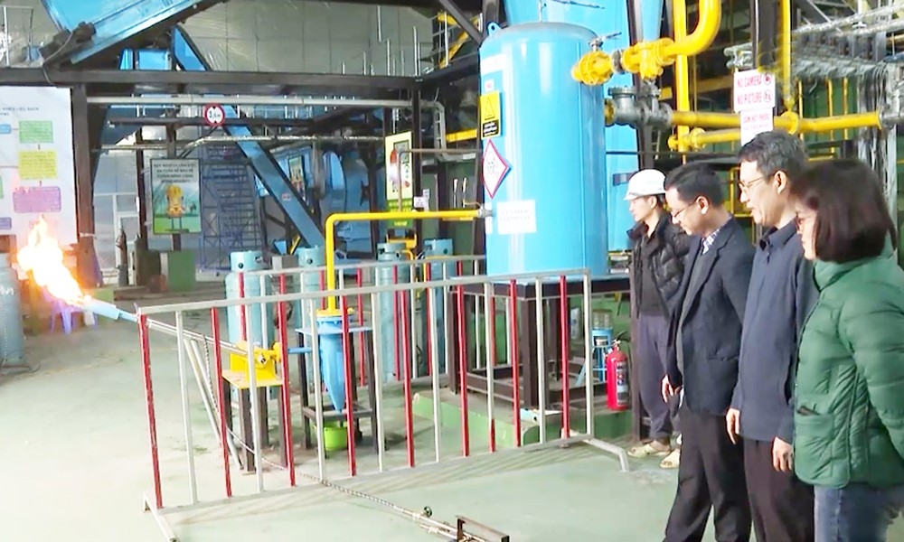 Nhà máy chuyển hóa rác thải rắn sinh hoạt, công nghiệp thành năng lượng tại phường Nham Biền được đưa vào vận hành tháng 12/2024.