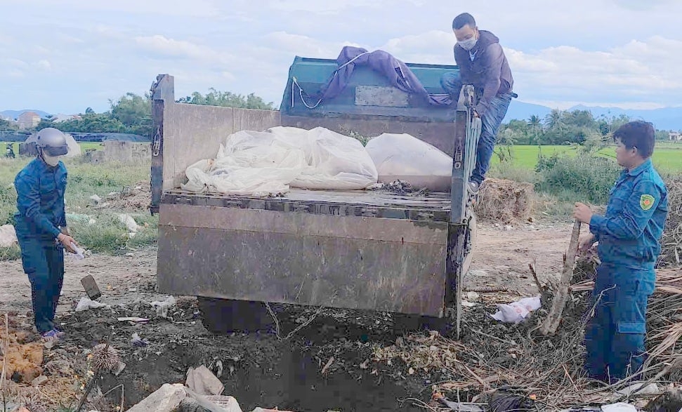 Tiêu hủy 1.086 con lợn mắc dịch tả lợn Châu Phi, ngăn chặn dịch bệnh lây lan và bảo vệ môi trường nông thôn