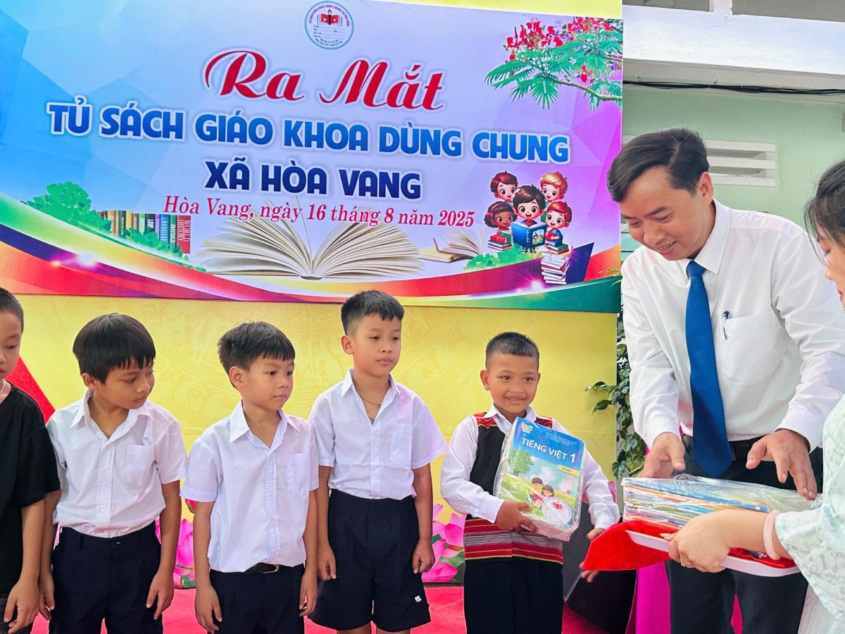 Hòa Vang lan tỏa mô hình “Tủ sách giáo khoa dùng chung” đầy ý nghĩa