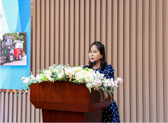 TS. Dương Thị Thanh Xuyến, Phó Trưởng phòng Quản lý chất thải rắn, Cục Môi trường, Bộ Nông nghiệp và Môi trường tham luận tại Hội thảo.