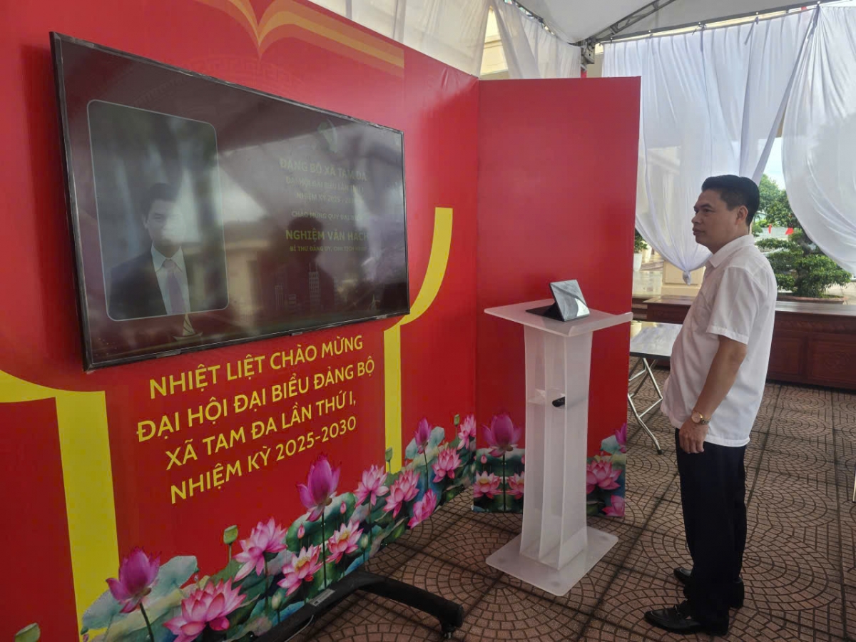 Đảng bộ xã Tam Đa tổ chức thành công Đại hội đại biểu lần thứ I, nhiệm kỳ 2025 - 2030 “không giấy tờ” Đảng bộ xã Tam Đa tổ chức thành công Đại hội đại biểu lần thứ I, nhiệm kỳ 2025 - 2030 “không giấy tờ”