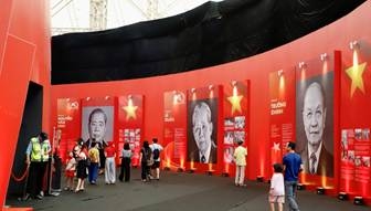 Triển lãm 95 năm cờ Đảng soi đường: Tái hiện những mốc son chói lọi của Đảng qua 95 năm lãnh đạo Cách mạng Việt Nam