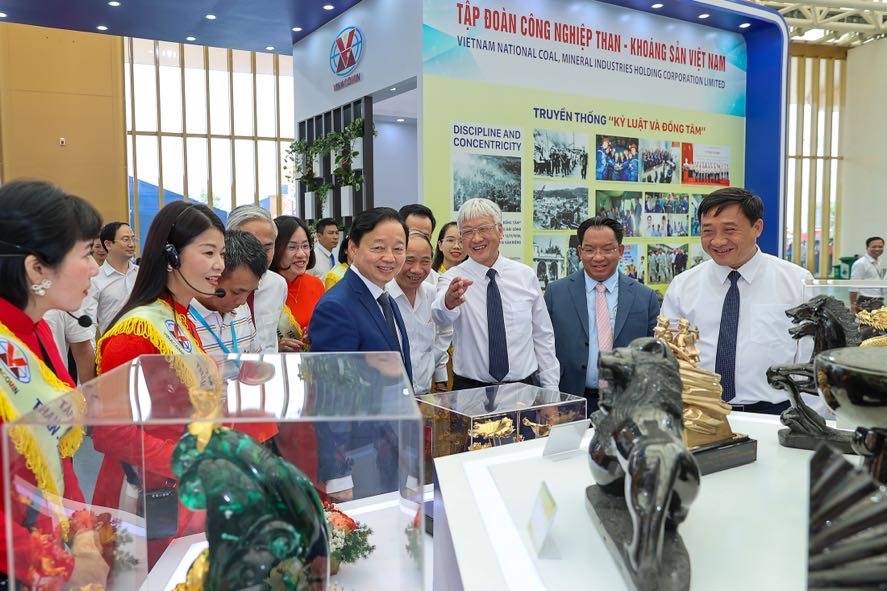 Triển lãm thành tựu đất nước 