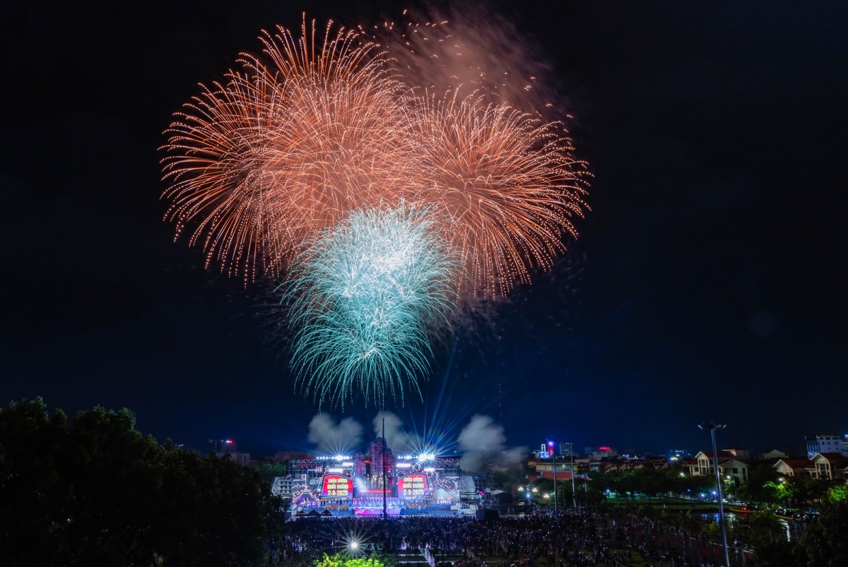 Chương trình nghệ thuật đặc biệt 