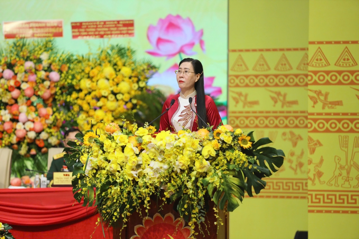 Bí thư Tỉnh ủy Bùi Thị Quỳnh Vân phát biểu khai mạc Đại hội Bí thư Tỉnh ủy Bùi Thị Quỳnh Vân phát biểu khai mạc Đại hội