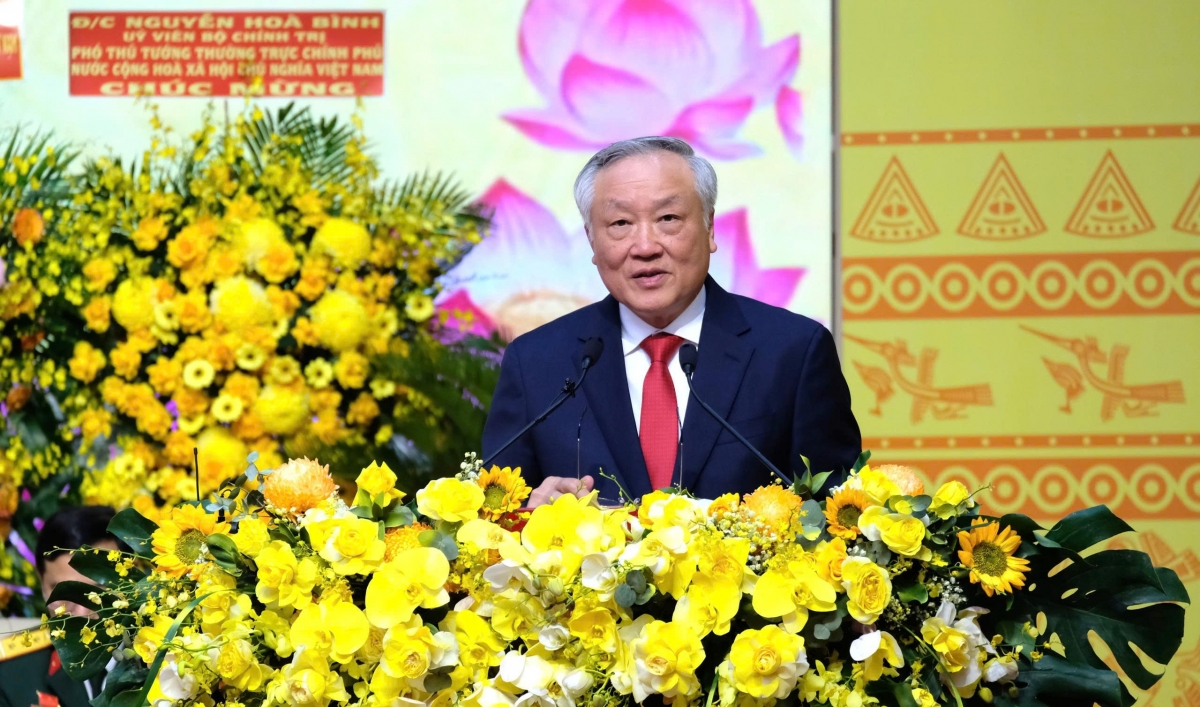 Đại hội đại biểu Đảng bộ Quảng Ngãi lần thứ I, đặt mục tiêu tăng trưởng 10%, thẳng thắn nhìn vào thách thức để bứt phá Đại hội đại biểu Đảng bộ Quảng Ngãi lần thứ I, đặt mục tiêu tăng trưởng 10%, thẳng thắn nhìn vào thách thức để bứt phá