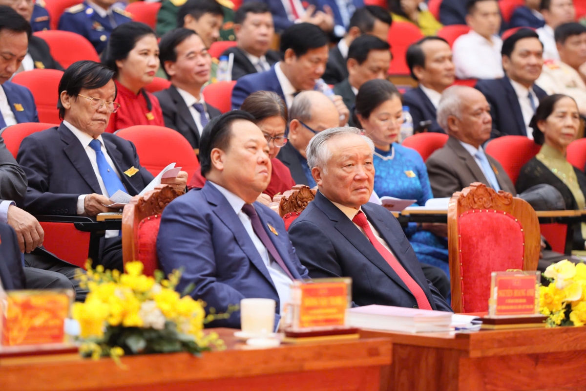 Đại hội đại biểu Đảng bộ Quảng Ngãi lần thứ I, đặt mục tiêu tăng trưởng 10%, thẳng thắn nhìn vào thách thức để bứt phá Đại hội đại biểu Đảng bộ Quảng Ngãi lần thứ I, đặt mục tiêu tăng trưởng 10%, thẳng thắn nhìn vào thách thức để bứt phá