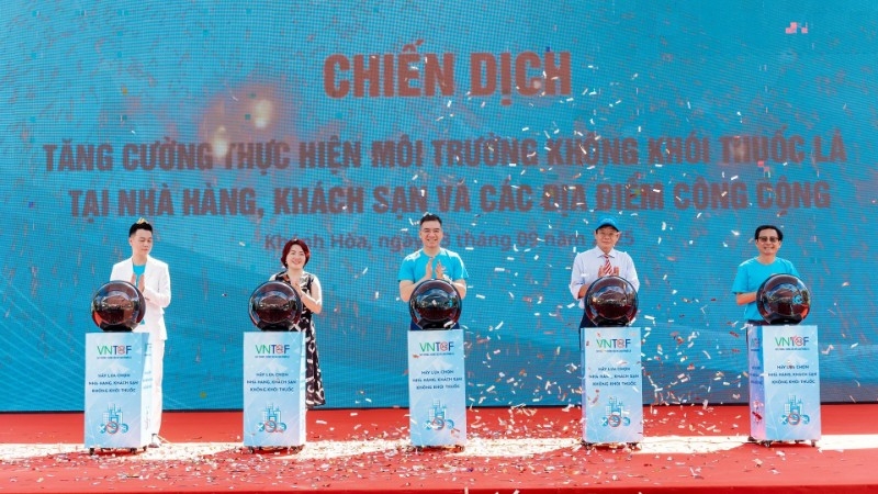 Khánh Hòa phát động chiến dịch xây dựng nhà hàng, khách sạn không khói thuốc Khánh Hòa phát động chiến dịch xây dựng nhà hàng, khách sạn không khói thuốc