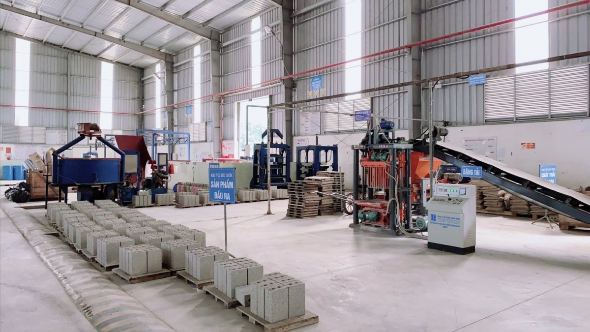 Mô hình kinh tế tuần hoàn trong xử lý chất thải công nghiệp tại Công ty CP Môi trường Công nghệ cao Hòa Bình. Ảnh: Phạm Kiên