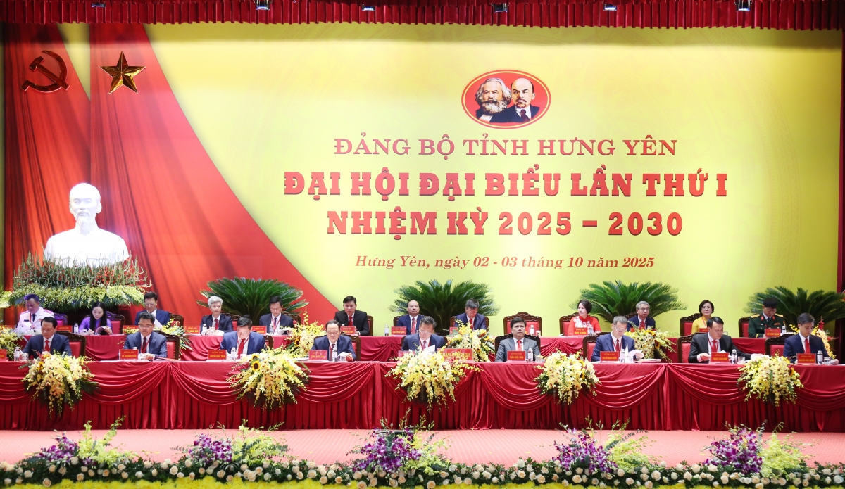 Đại hội đại biểu Đảng bộ tỉnh Hưng Yên lần thứ I, nhiệm kỳ 2025 -2030 bước vào ngày làm việc thứ nhất