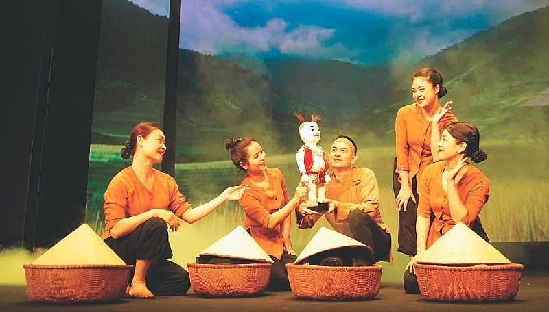 Chặng đường 50 năm đổi mới của nghệ thuật sân khấu Việt Nam