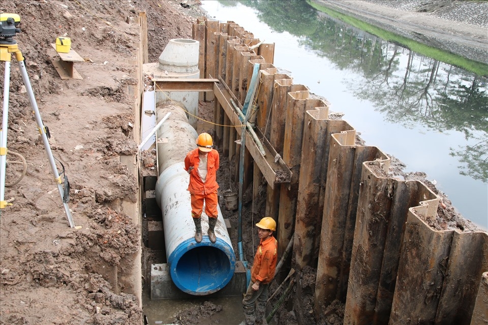 hệ thống thu gom nước thải dọc sông Tô Lịch