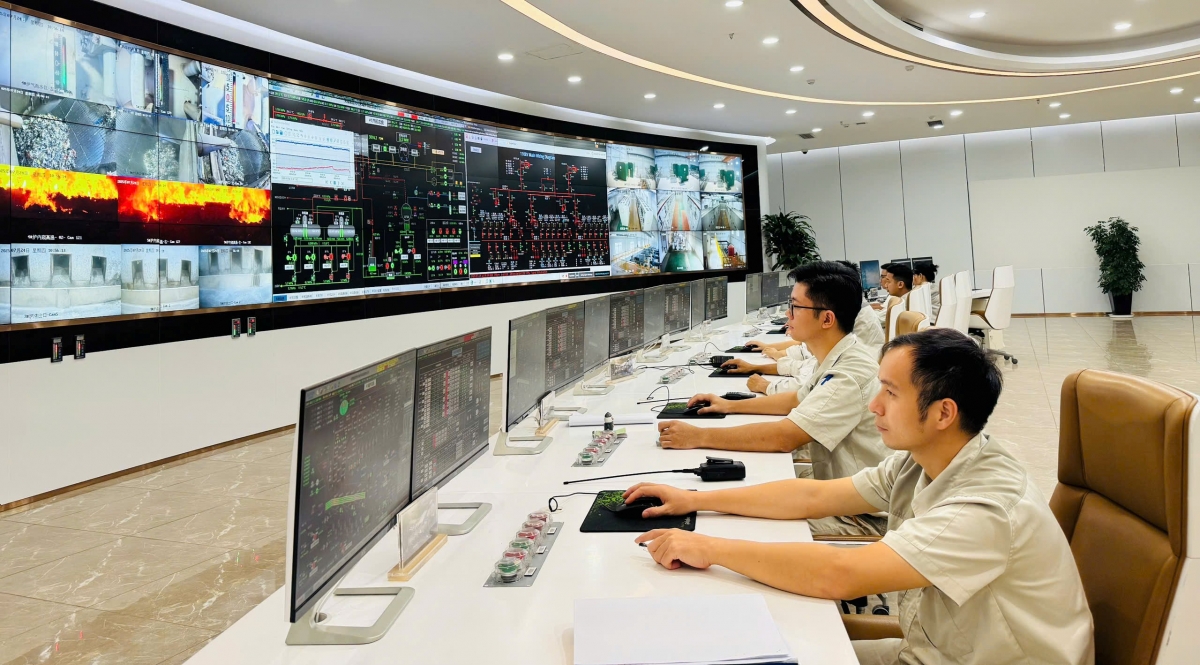 Hiện, nhà máy có hơn 200 lao động, chủ yếu được tuyển dụng từ người địa phương và các vùng lân cận. Lực lượng lao động này được đào tạo bài bản, đảm nhiệm tốt công tác vận hành của nhà máy. Hiện, nhà máy có hơn 200 lao động, chủ yếu được tuyển dụng từ người địa phương và các vùng lân cận. Lực lượng lao động này được đào tạo bài bản, đảm nhiệm tốt công tác vận hành của nhà máy.