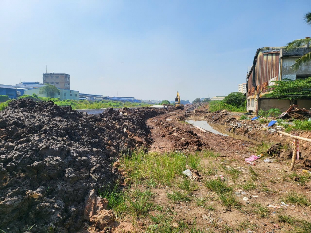 TP. Hồ Chí Minh: Giải quyết dứt điểm bãi đổ bùn thải nạo vét kênh Tham Lương - Bến Cát - rạch Nước Lên