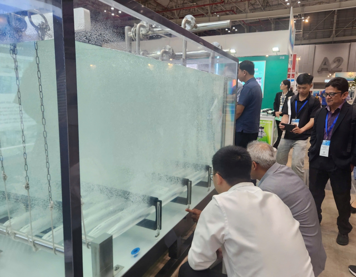 Doanh nghiệp và người tham quan đặc biệt quan tâm đến các công nghệ mới trong lĩnh vực lọc nước và xử lý nước thải Doanh nghiệp và người tham quan đặc biệt quan tâm đến các công nghệ mới trong lĩnh vực lọc nước và xử lý nước thải