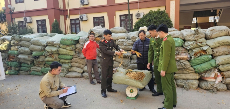 Lạng Sơn: Tăng cường kiểm soát, ngăn chặn buôn lậu thuốc lá qua biên giới Lạng Sơn: Tăng cường kiểm soát, ngăn chặn buôn lậu thuốc lá qua biên giới