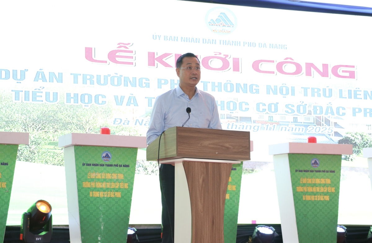 Bí thư Thành ủy Đà Nẵng Lê Ngọc Quang phát biểu tại lễ khởi công dự án Trường phổ thông nội trú liên cấp tại xã Đắc Pring (Ảnh: danang.gov.vn)