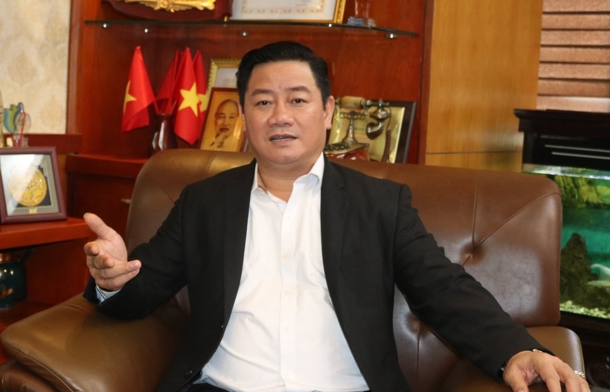 Theo TS. Nguyễn Đình Trọng, nhà khoa học Việt cần “all in one”: vừa nghiên cứu công nghệ, vừa hiểu tài chính, kinh tế, vừa bản lĩnh, kiên trì mới thành công. 