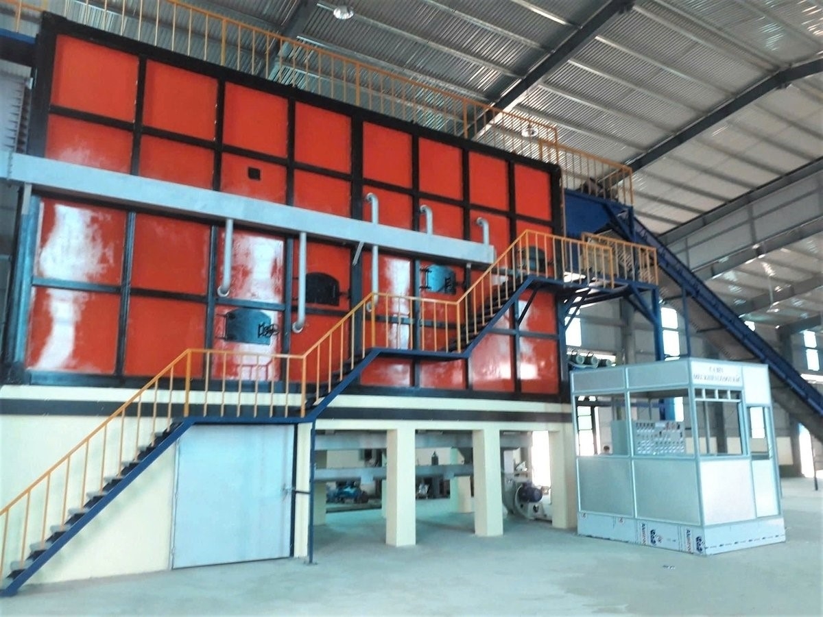 Huyện Đăk Hà, tỉnh Kon Tum (trước đây) đã triển khai lắp đặt và vận hành lò đốt rác thải sinh hoạt CNC-3000A, một sản phẩm tiên tiến do Tập đoàn T-Tech Việt Nam nghiên cứu và chế tạo. Ảnh: T-Tech.