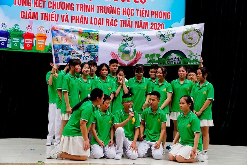 Một số phong trào phân loại rác tại Hà Nội thu hút được sự tham gia hưởng ứng nhiệt tình của người dân Một số phong trào phân loại rác tại Hà Nội thu hút được sự tham gia hưởng ứng nhiệt tình của người dân