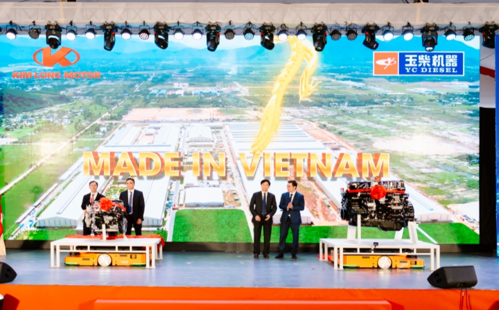 KIM LONG MOTOR chính thức xuất xưởng động cơ YUCHAI K11 và YUCHAI Y24 KIM LONG MOTOR chính thức xuất xưởng động cơ YUCHAI K11 và YUCHAI Y24