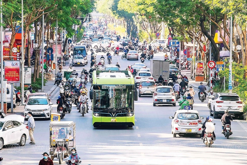 Đẩy mạnh thực hiện điện khí hóa giao thông, góp phần giảm thiểu ô nhiễm môi trường không khí Đẩy mạnh thực hiện điện khí hóa giao thông, góp phần giảm thiểu ô nhiễm môi trường không khí